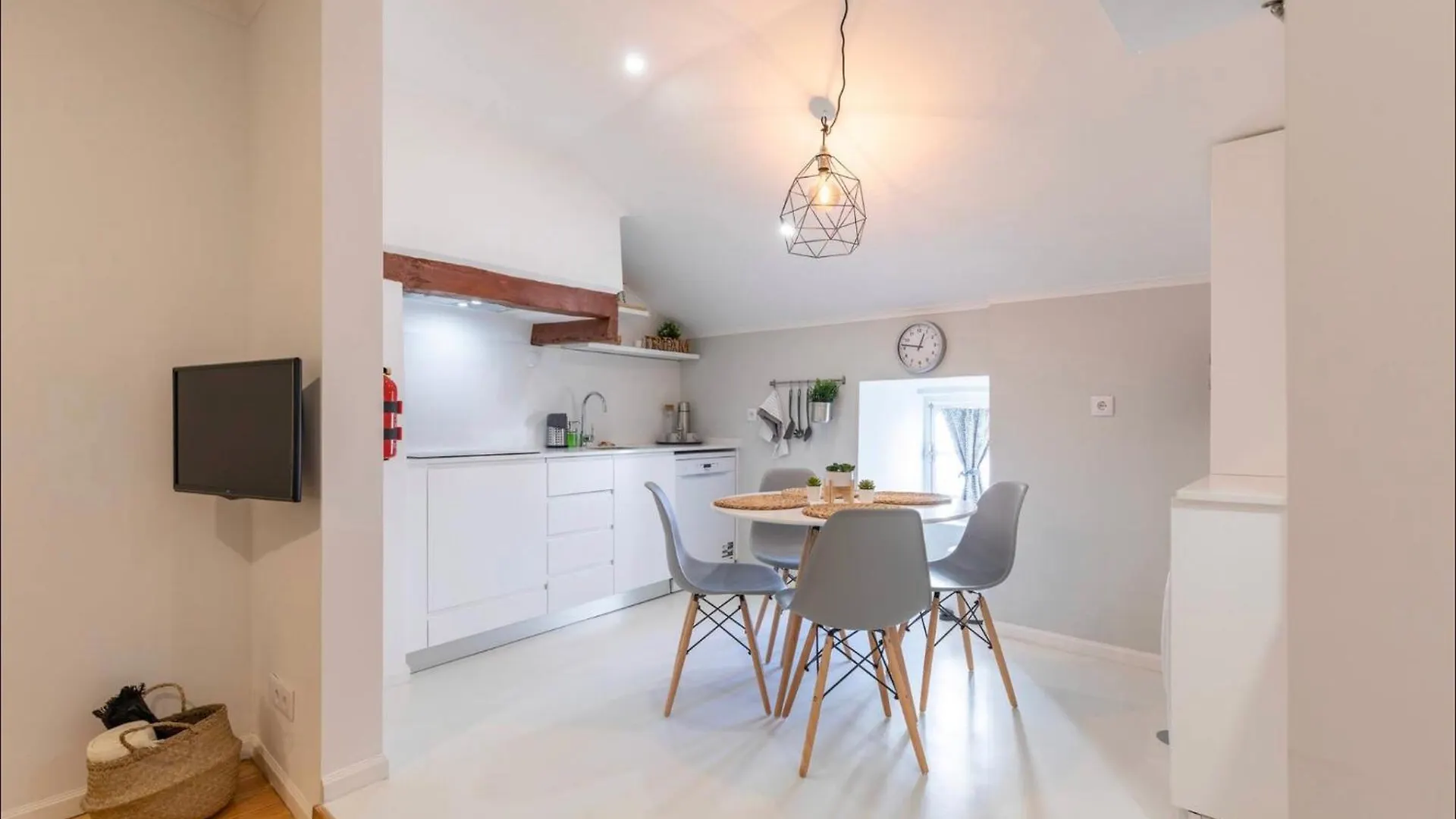 Alfama Historical Apartment Stylish 1 Br Lisboa